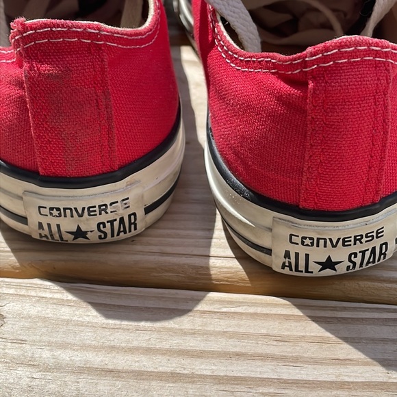 CONVERSE Sneakers- ALL STAR RED LOW TOP SNEAKER - UNISEX YOUTH Size 3 - Picture 6 of 10